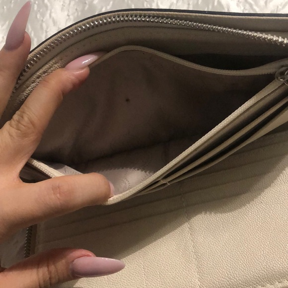 Micheal kors full Wallet - Picture 4 of 8